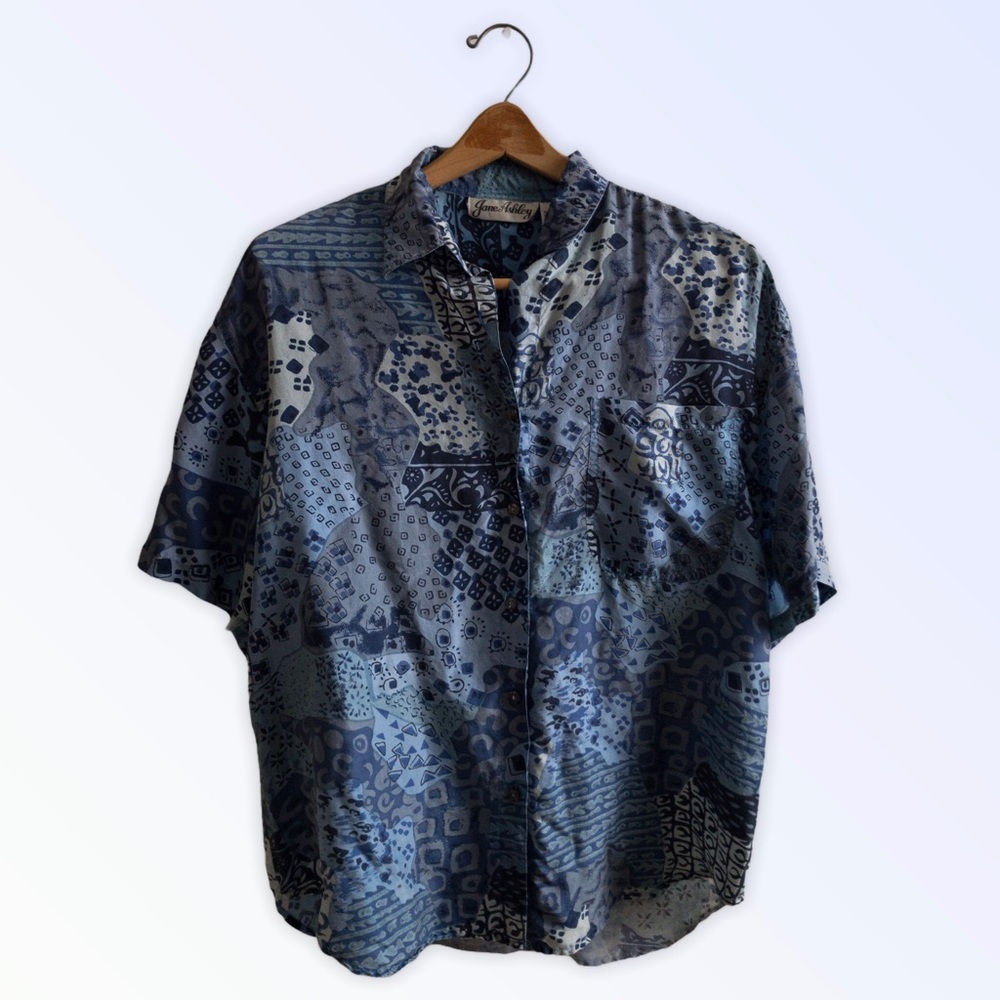 Vintage Silk Button down Short sleeve shirt